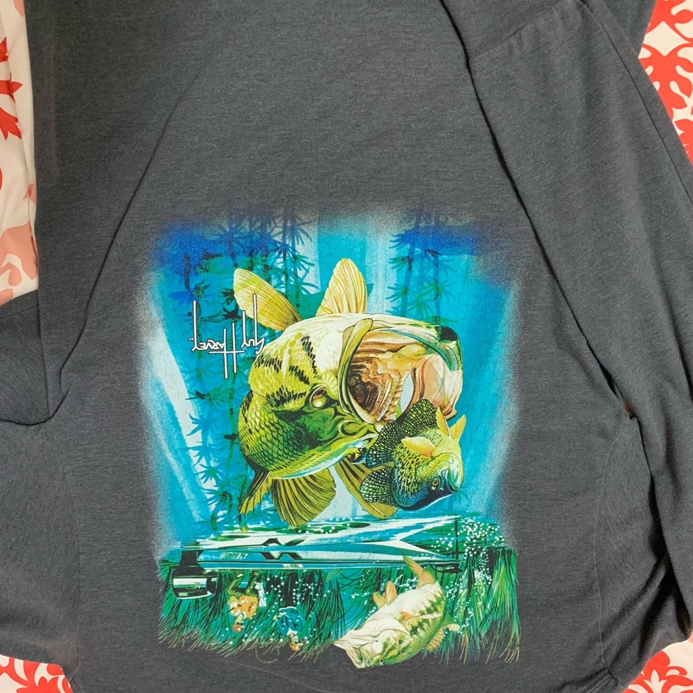 SOLD-Medium Men’s Guy Harvey long sleeves t shirt.